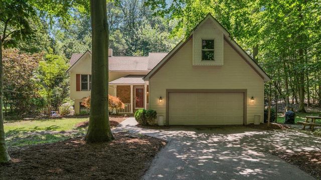 1460 Post Avenue, Park Twp, MI 49424