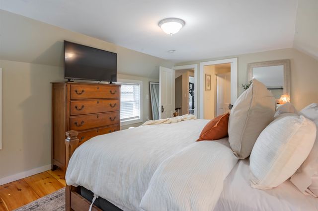 64 Henniker Street, Hillsborough, NH 03244