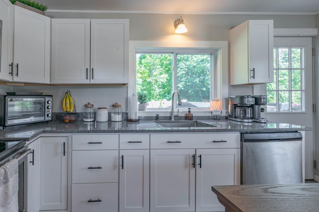 64 Henniker Street, Hillsborough, NH 03244