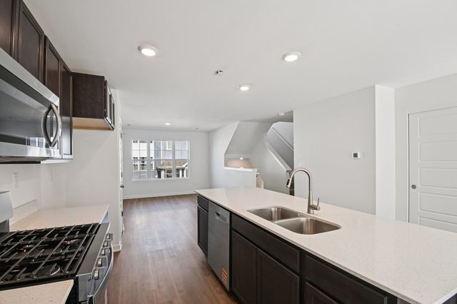 1393 Oakfield Lane, Pingree Grove, IL 60140