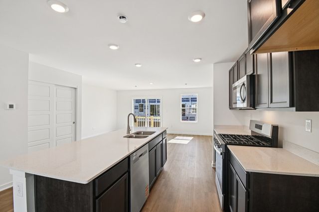 1393 Oakfield Lane, Pingree Grove, IL 60140