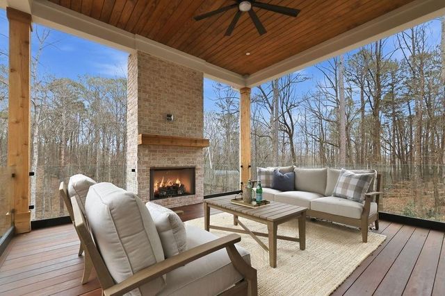 125 Oak Leaf Trail, Milton, GA 30004