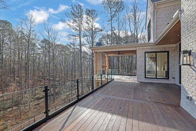 125 Oak Leaf Trail, Milton, GA 30004