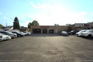 6811 Schaefer Road, Dearborn Heights, MI 48126