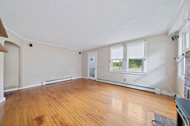 57 Main St, Lakeville, MA 02347