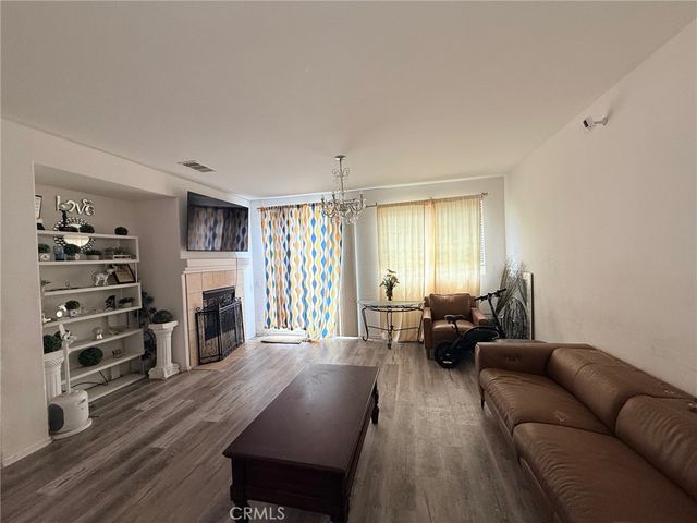 2210 Cranshaw, Palmdale, CA 93551