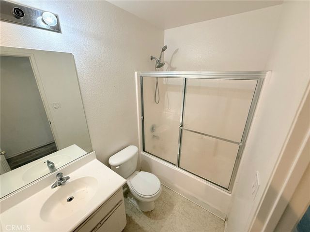 2210 Cranshaw, Palmdale, CA 93551