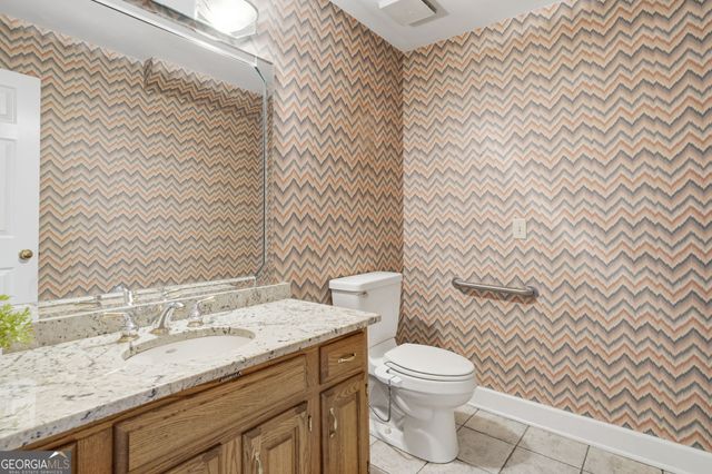 450 Renee Circle, Roswell, GA 30075