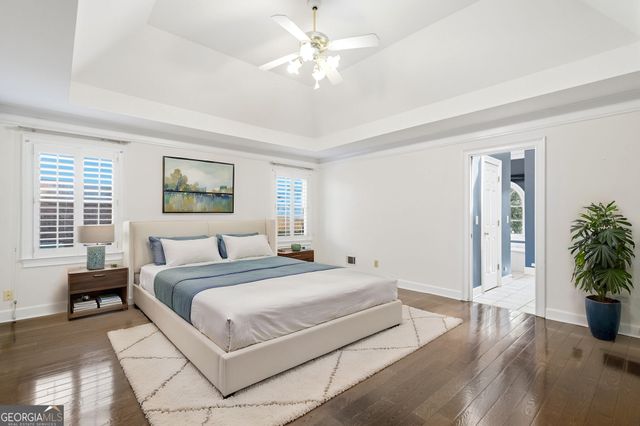 450 Renee Circle, Roswell, GA 30075