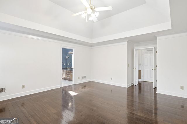 450 Renee Circle, Roswell, GA 30075