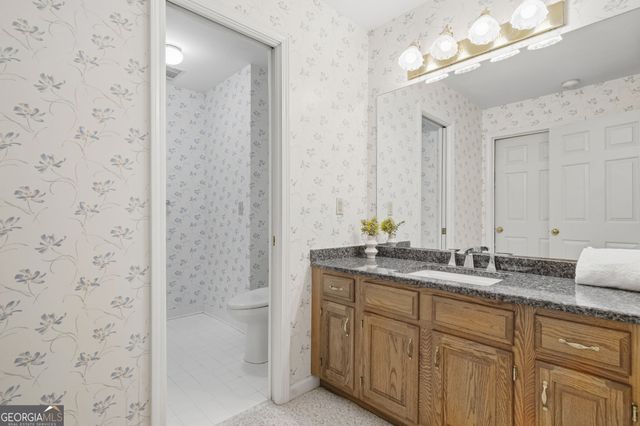 450 Renee Circle, Roswell, GA 30075