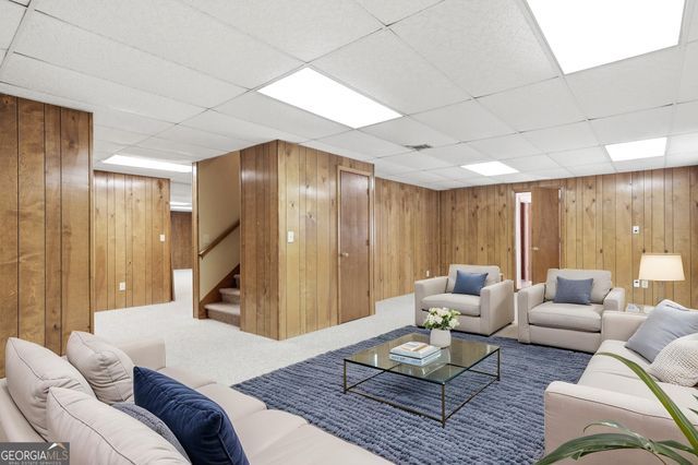450 Renee Circle, Roswell, GA 30075