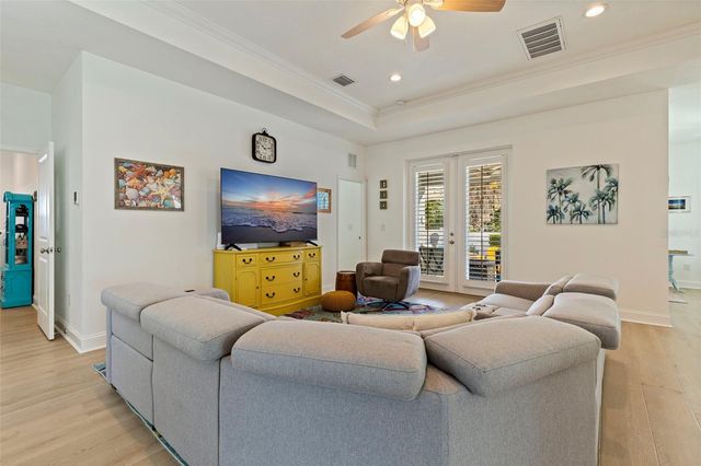 6318 31ST STREET S, St Petersburg, FL 33712