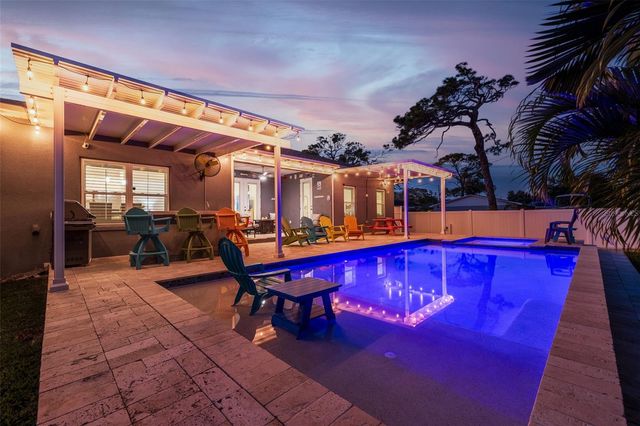 6318 31ST STREET S, St Petersburg, FL 33712