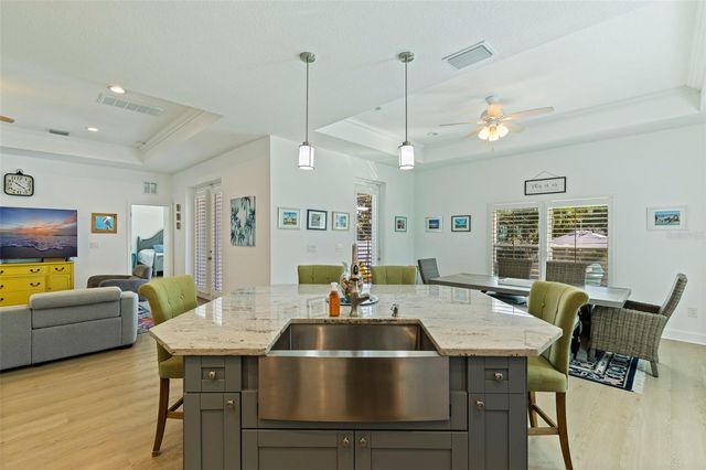 6318 31ST STREET S, St Petersburg, FL 33712