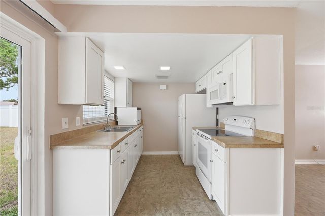 4048 CASTLEGATE DRIVE, Orlando, FL 32839