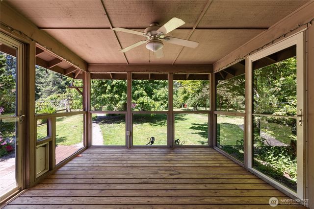 7211 E Grapeview Loop, Allyn, WA 98524