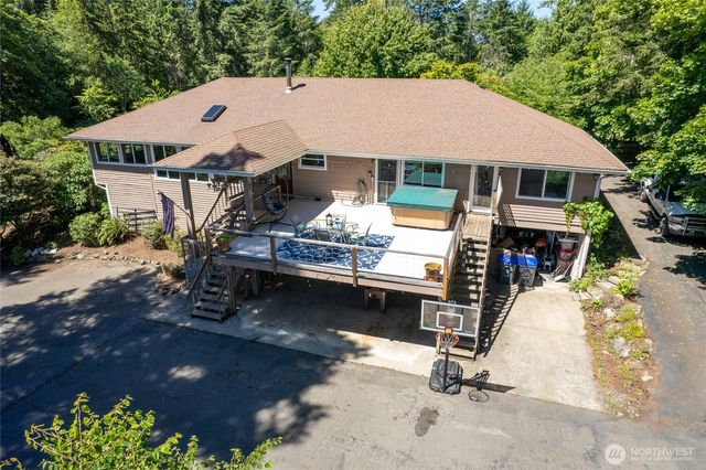 7211 E Grapeview Loop, Allyn, WA 98524