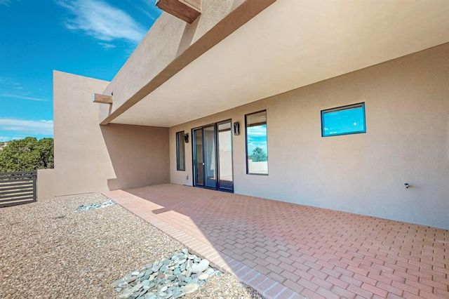 81 Cerro Alto Road, Lamy, NM 87540