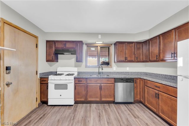 3460 Hetzel Drive, Parma, OH 44134