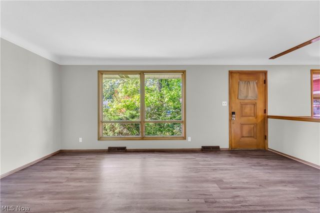 3460 Hetzel Drive, Parma, OH 44134
