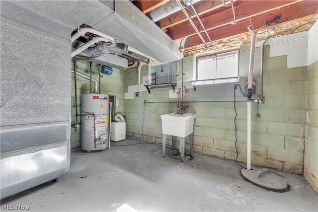3460 Hetzel Drive, Parma, OH 44134