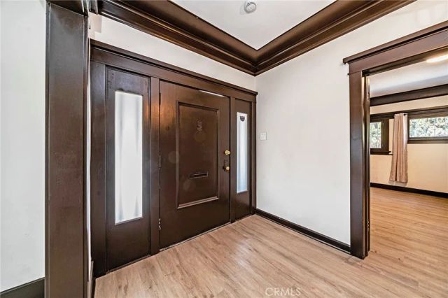 1254 S Manhattan, Los Angeles, CA 90019
