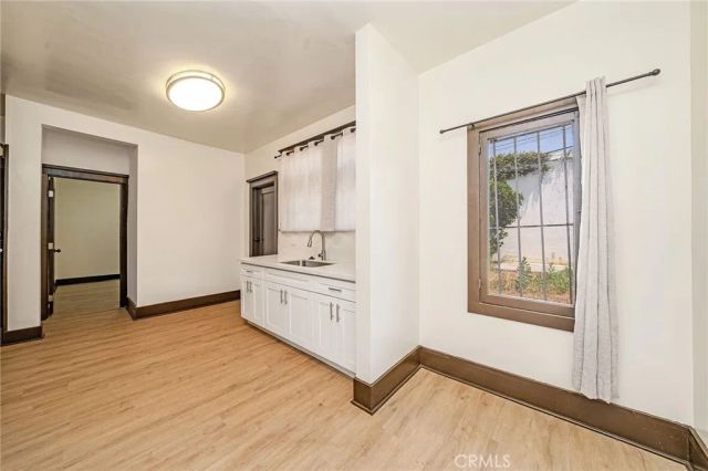 1254 S Manhattan, Los Angeles, CA 90019
