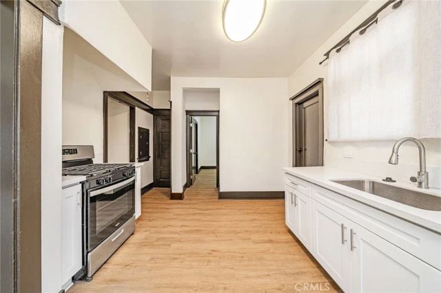 1254 S Manhattan, Los Angeles, CA 90019