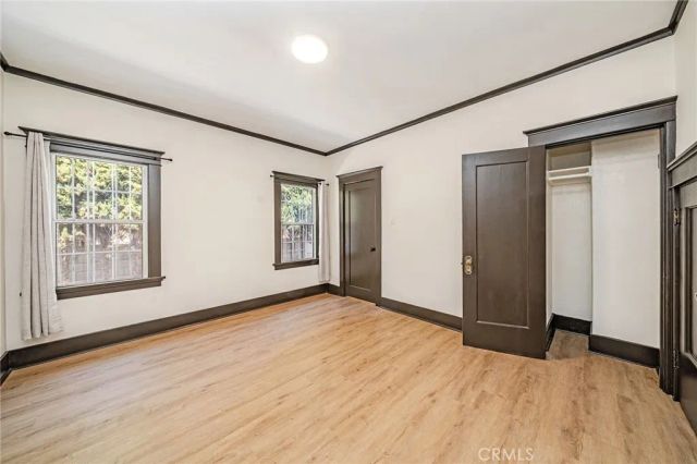 1254 S Manhattan, Los Angeles, CA 90019