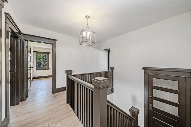 1254 S Manhattan, Los Angeles, CA 90019