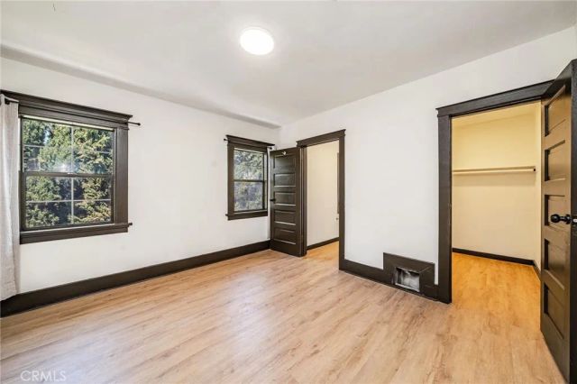 1254 S Manhattan, Los Angeles, CA 90019