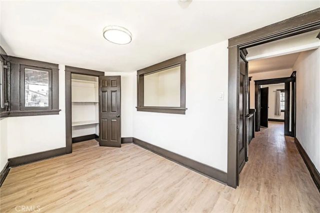 1254 S Manhattan, Los Angeles, CA 90019
