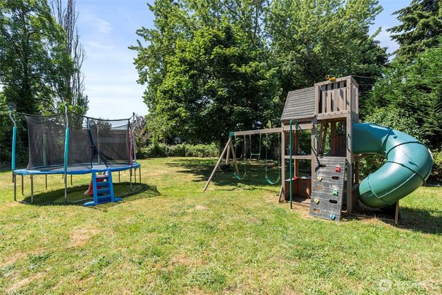 2004 Earl Street, Centralia, WA 98531
