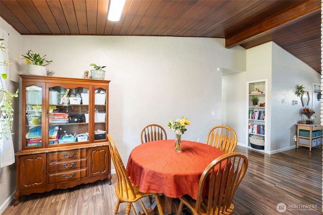 2004 Earl Street, Centralia, WA 98531