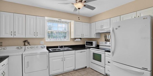 3595 40TH AVENUE S 2, St Petersburg, FL 33711