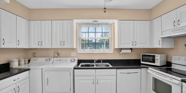 3595 40TH AVENUE S 2, St Petersburg, FL 33711