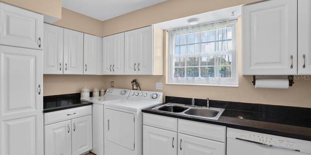 3595 40TH AVENUE S 2, St Petersburg, FL 33711