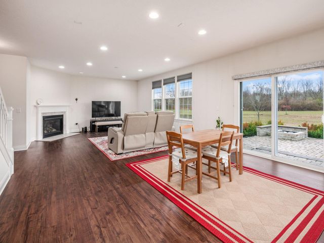 10054 Viburnum Drive, Plain City, OH 43064