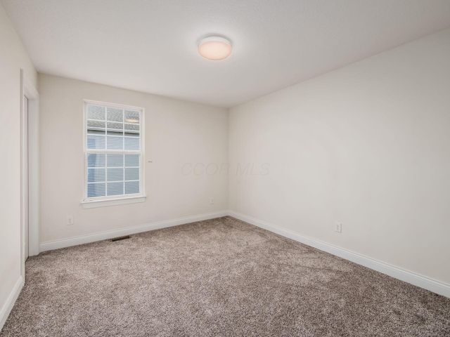 10054 Viburnum Drive, Plain City, OH 43064