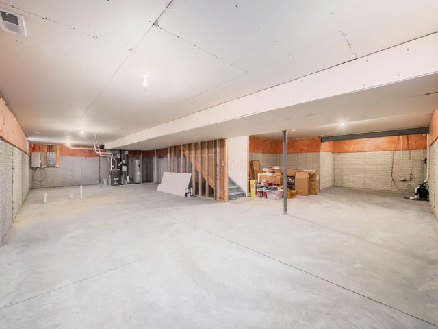 10054 Viburnum Drive, Plain City, OH 43064