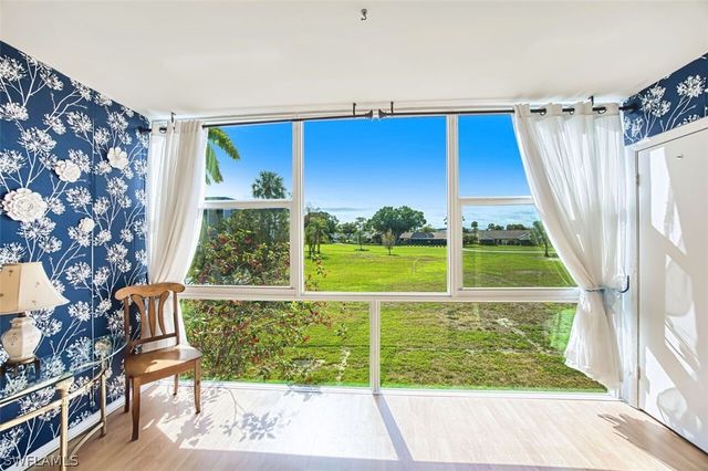 1700 Pine Valley DR 210, Fort Myers, FL 33907