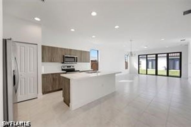 5574 Cassidy LN, Ave Maria, FL 34142