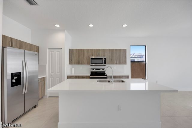 5574 Cassidy LN, Ave Maria, FL 34142
