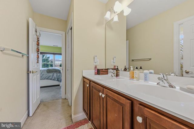 19 SIENNA DR, Landenberg, PA 19350