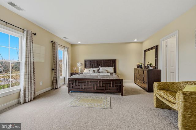 19 SIENNA DR, Landenberg, PA 19350