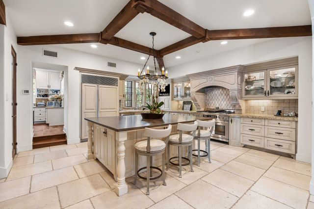 3325 Inwood Drive, Houston, TX 77019