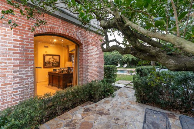 3325 Inwood Drive, Houston, TX 77019