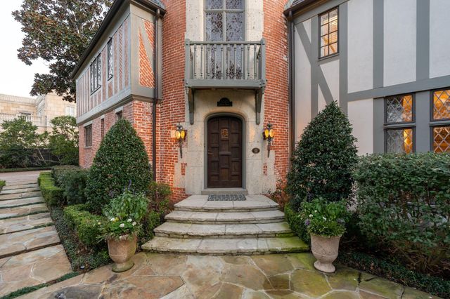 3325 Inwood Drive, Houston, TX 77019
