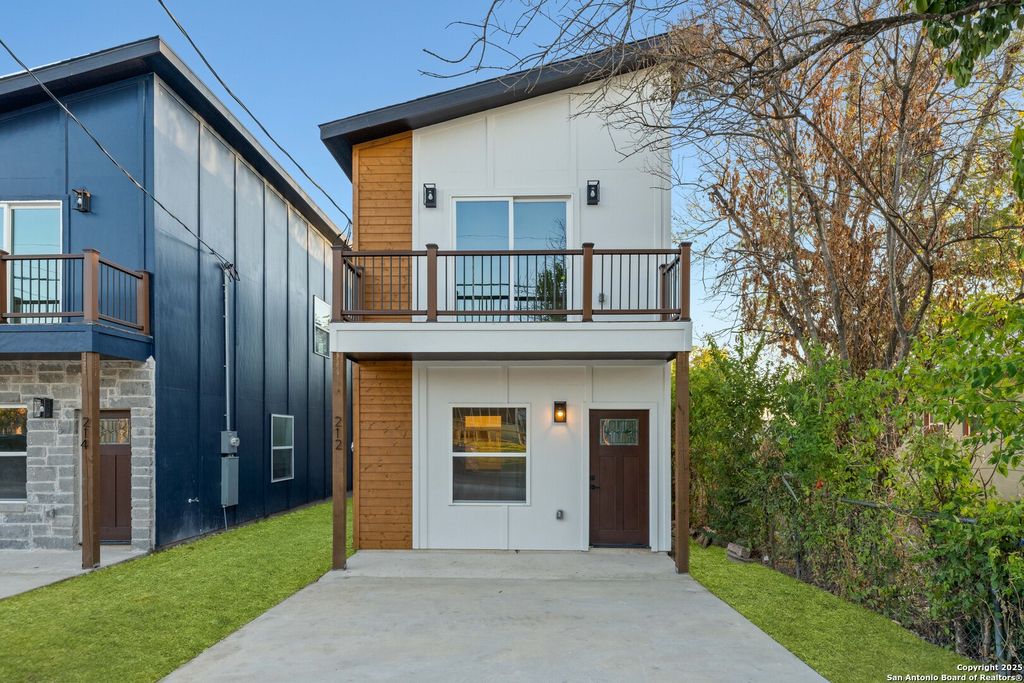 212 Cooper St, San Antonio, TX 78210